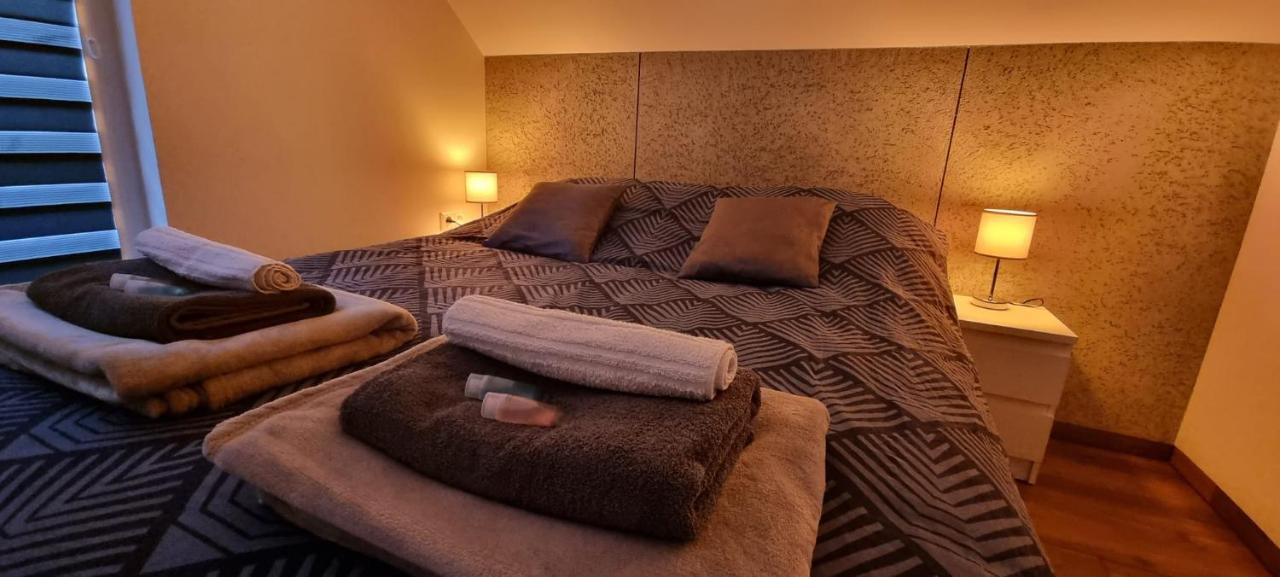 Luxury Apartments Bernardynska Domek 1 , 2 キェルツェ エクステリア 写真